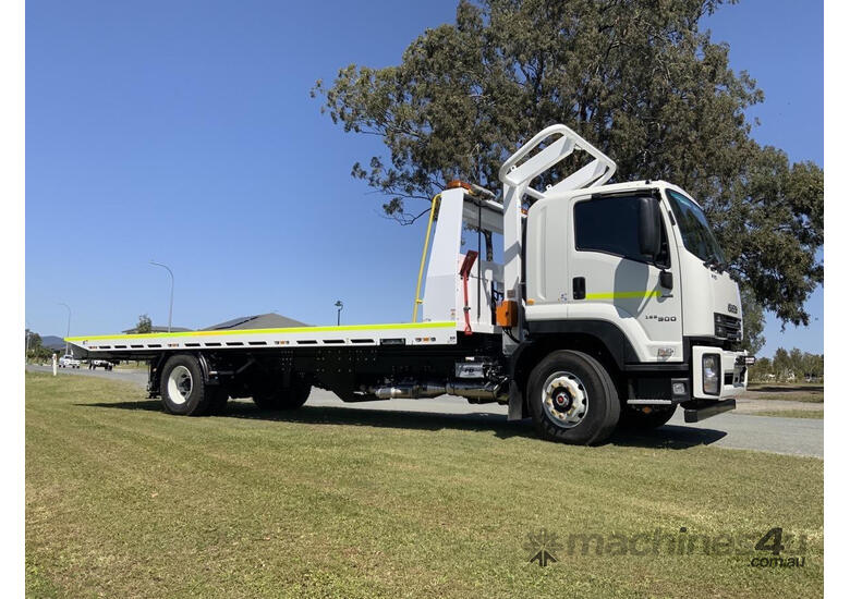 Isuzu FVD 165-260 Tilt tray Truck