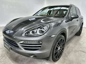 2011 Porsche Cayenne 4WD SUV (3.0L V6 Diesel) (Auto) *Repairs Required* - picture0' - Click to enlarge