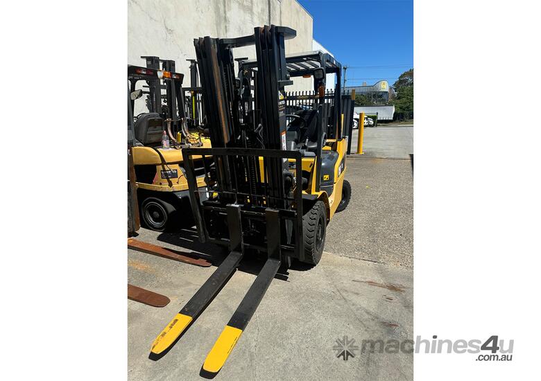 Used Cat 2.5T Diesel Forklift - DP25N