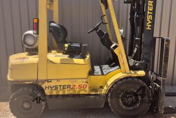 1997 Hyster 2.5T LPG Forklift with Container Mast