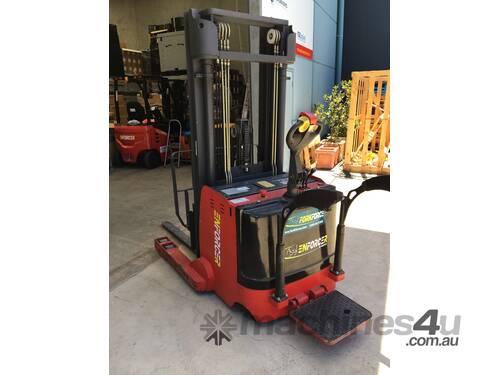 Electric Reach Stacker