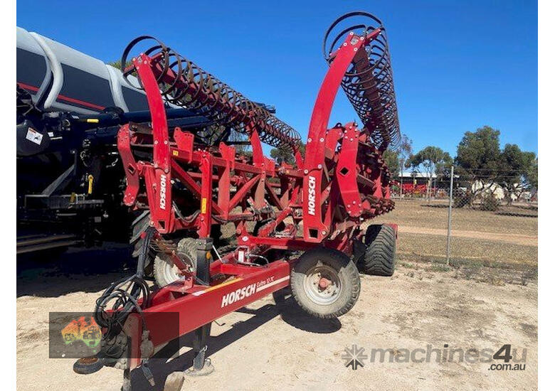 caption (8693) HORSCH Cultro 12 TC Ex Demo (Saddleworth, SA)