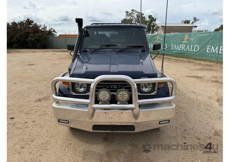 caption 1996 TOYOTA LANDCRUISER UTE