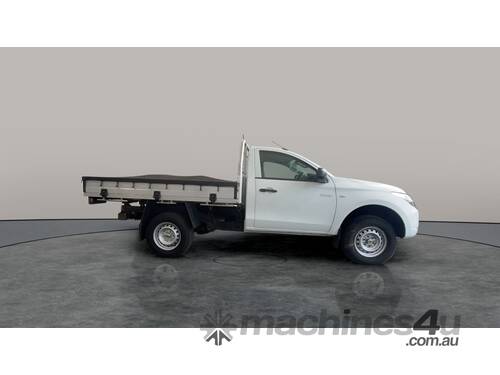 caption 2018 Mitsubishi Triton GLX Diesel