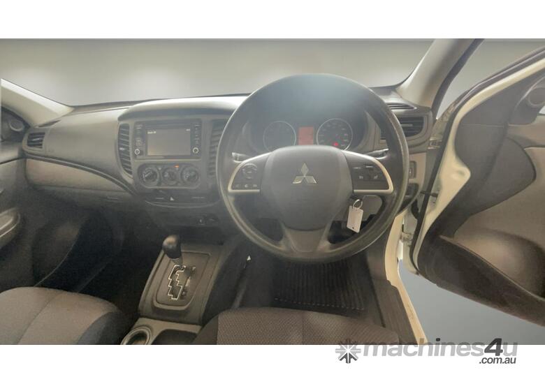 caption 2018 Mitsubishi Triton GLX Diesel
