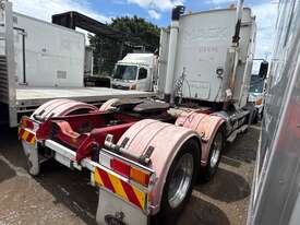 2006 Mack Vision 6x4 Sleeper Cab Prime Mover - picture2' - Click to enlarge