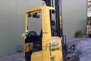 Hyster 2.0T battery electric sit-down reach truck Hyster 2.0T battery electric sit-down reach truck