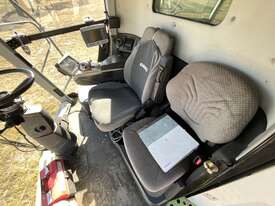 2015 Claas Lexion 760 Harvester - picture0' - Click to enlarge