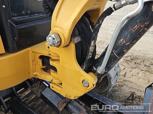 2015 CAT 302.7D 