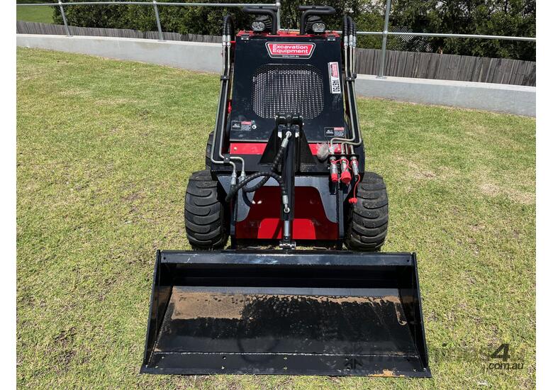 HT380 Wheeled Mini loader
