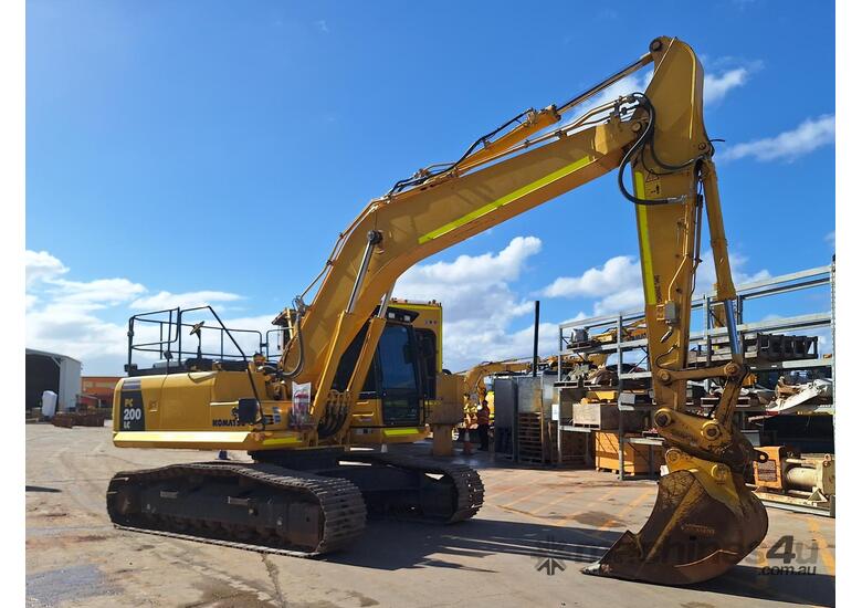 2020 Komatsu PC200LC-8 