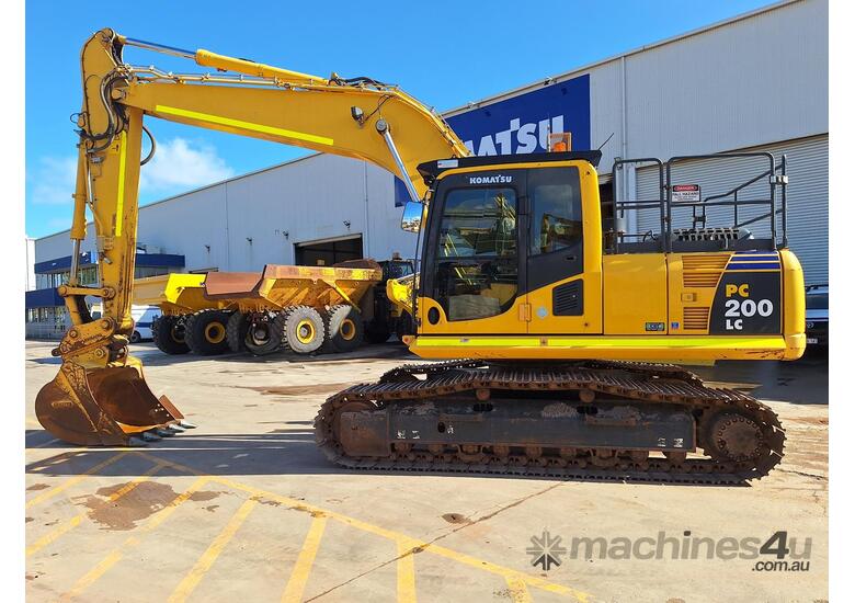 2020 Komatsu PC200LC-8 