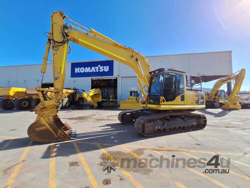 2020 Komatsu PC200LC-8 