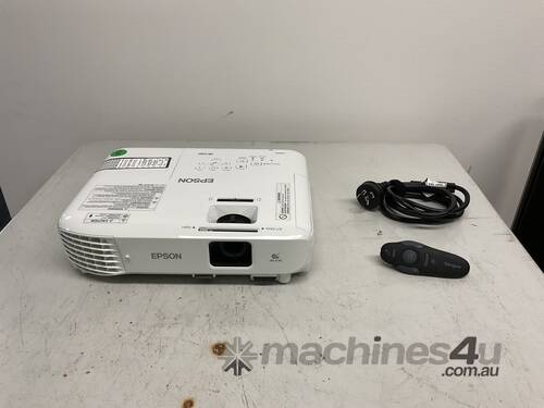 caption EPSON 3LCD Overhead Projector