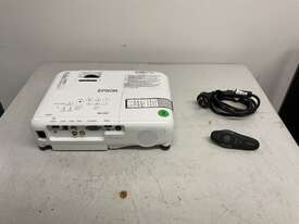 EPSON 3LCD Overhead Projector - picture0' - Click to enlarge