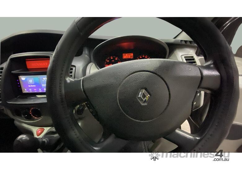 caption 2013 Renault Traffic SWB Van T/Diesel (Manual)