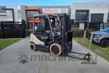 Crown Forklift 2.5T Container Mast Low Hours (Unit#:AU398)