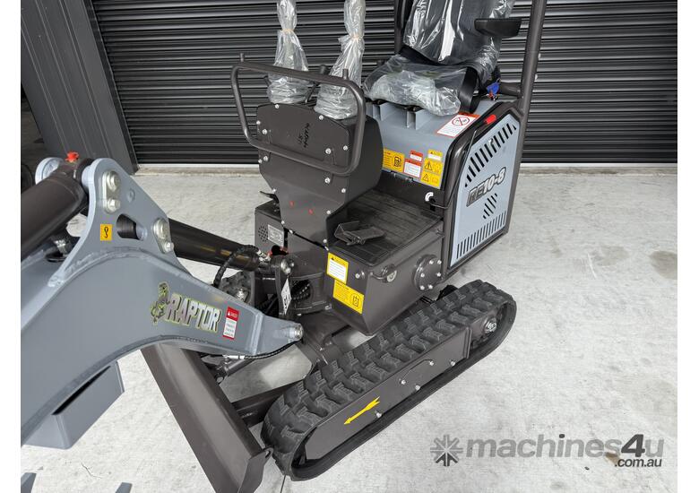 Raptor RE10-8 1T Mini Excavator, Swing Boom  with GP Bucket