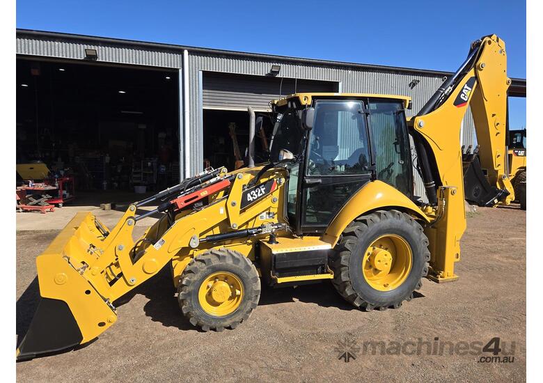 2013 Caterpillar 432F