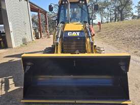 2013 Caterpillar 432F - picture1' - Click to enlarge