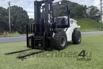 4wd Yanmar Diesel Forklift On demand 4x4 Yanmar Diesel
