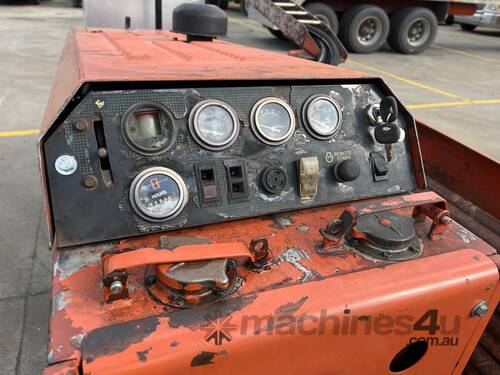 Ditch Witch JT820 Directional Drill