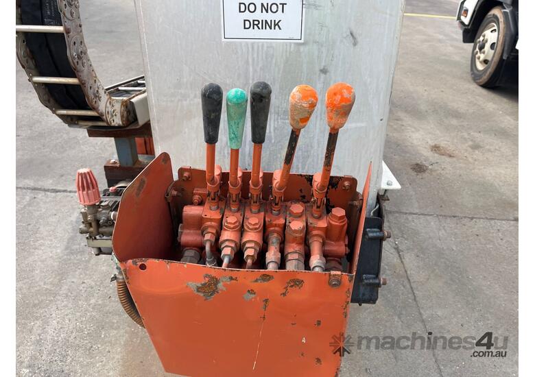 Ditch Witch JT820 Directional Drill