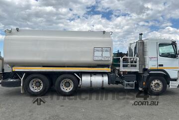 Volvo 2006   FM9 Fuel Tanker Volvo 2006   FM9 Fuel Tanker