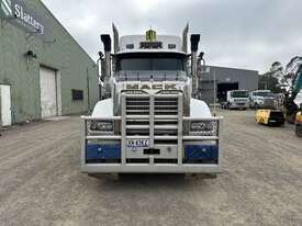 2012 Mack CLXT   6x4 Prime Mover - picture1' - Click to enlarge