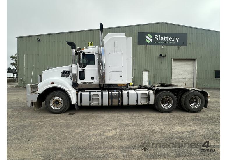 caption 2012 Mack CLXT 6x4 Prime Mover