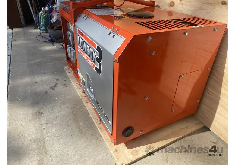 KUBOTA GL6000D-AU-B Diesel Generator - DIGITAL MODEL - AS NEW - NEVER USED 