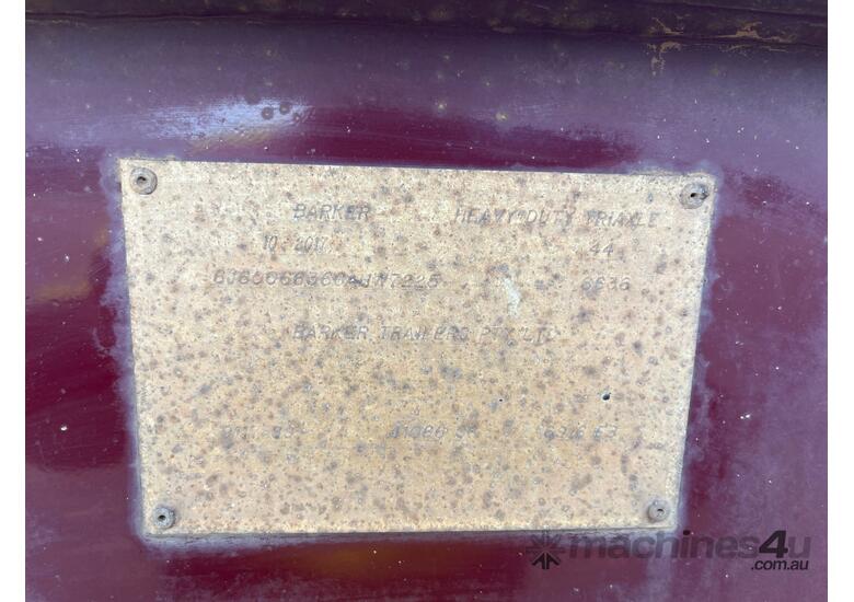 caption 2017 Barker Heavy Duty Tri Axle Tri Axle Skel Trailer