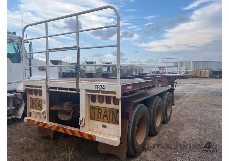 caption 2017 Barker Heavy Duty Tri Axle Tri Axle Skel Trailer