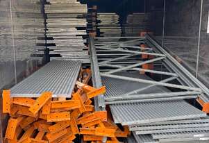 containers of pallet racking