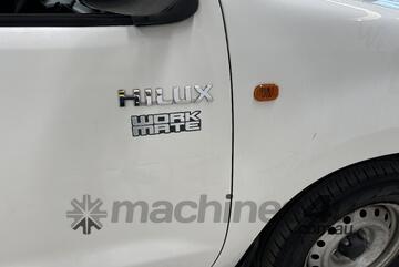 2013 Toyota Hilux Workmate 4x2 Single Cab Utility (Petrol) (Manual)