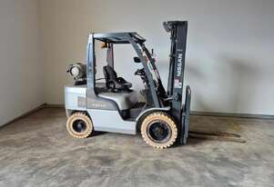 Nissan UG1F2A30DU IC Truck - 3 tonne