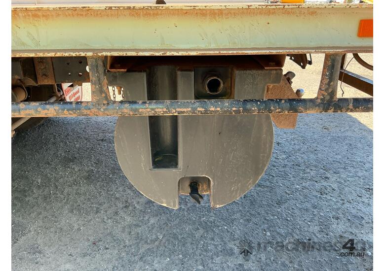 2020 Hino 300 616  Crew Cab Table Top