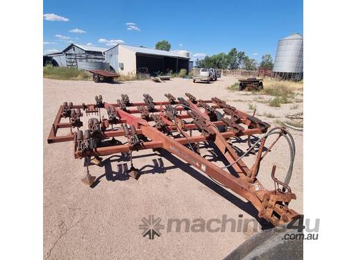 international scarifier 25 tyne