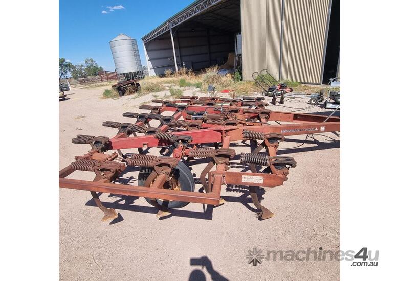 international scarifier 25 tyne