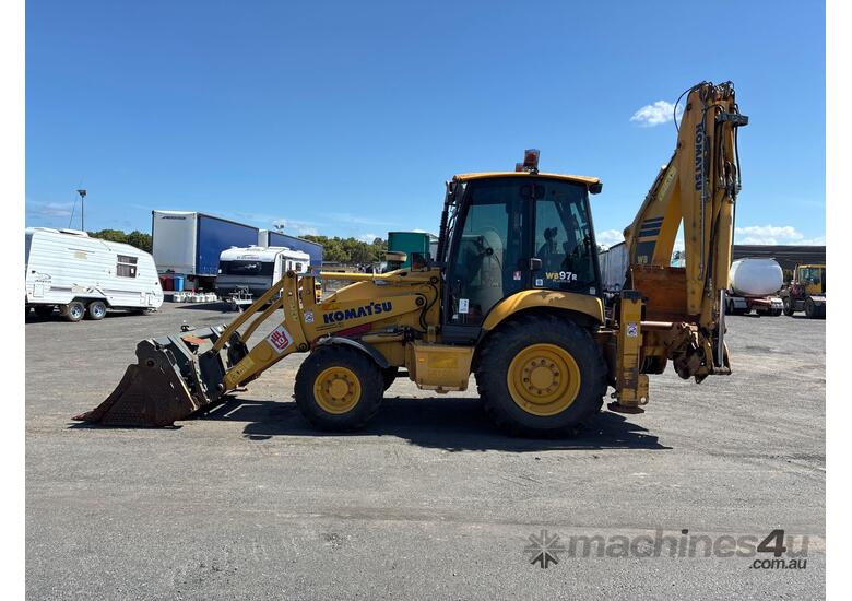2017 Komatsu WB97R Backhoe