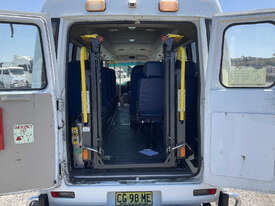 2015 Mitsubishi Rosa BE600 Deluxe Bus - picture0' - Click to enlarge