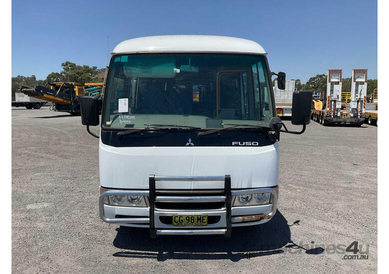 2015 Mitsubishi Rosa BE600 Deluxe Bus