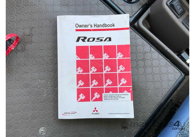 2015 Mitsubishi Rosa BE600 Deluxe Bus