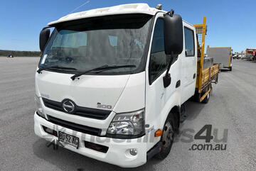 2013 Hino 300 616 Crew Cab Table Top