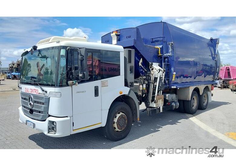 Mercedes-Benz Econic 2630