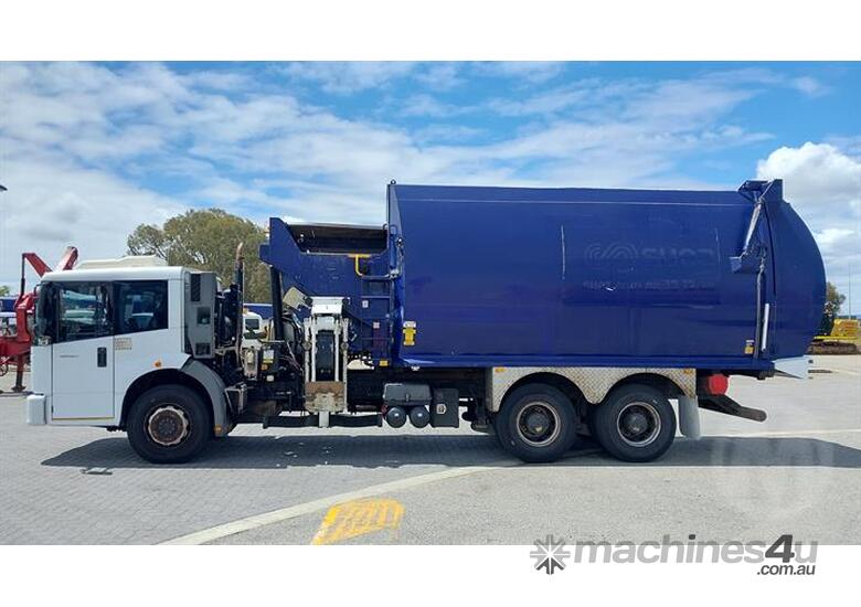 Mercedes-Benz Econic 2630