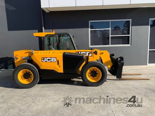 JCB 52560 Telehandler with Full 10 Year Certification & Machine Re Spray
