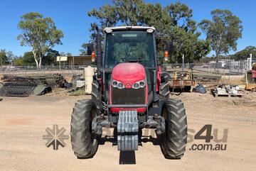 2017 Massey Ferguson 4608 Tractor