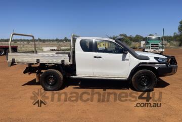 Toyota 2018   Hilux SR Diesel