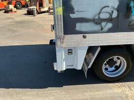 2017 Mitsubishi Fuso Canter Refrigerated Pantech - picture2' - Click to enlarge